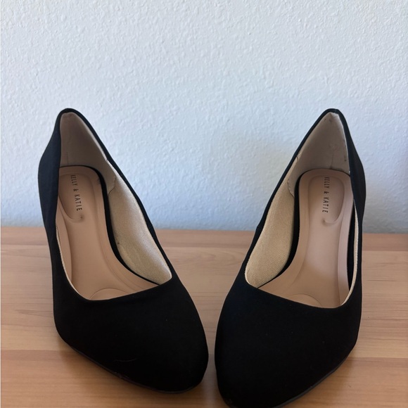 Black Women's Heels - Picture 2 of 5